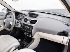 2014款 1.0L 手动标准型