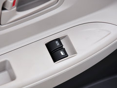 2014款 1.0L 手动标准型