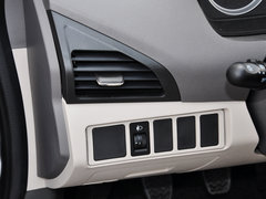 2014款 1.0L 手动标准型