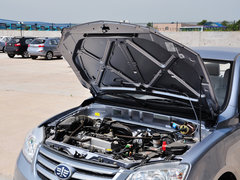 2014款 1.0L 手动标准型