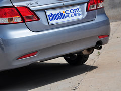2014款 1.0L 手动标准型
