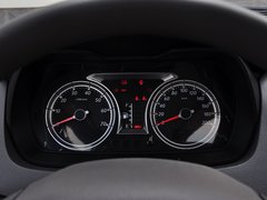 2014款 1.0L 手动标准型