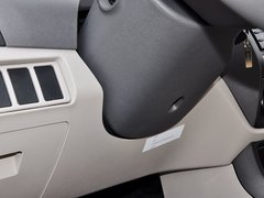 2014款 1.0L 手动标准型