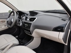 2014款 1.0L 手动标准型