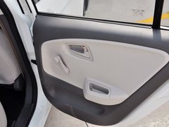 2014款 1.0L 手动标准型