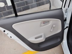 2014款 1.0L 手动标准型