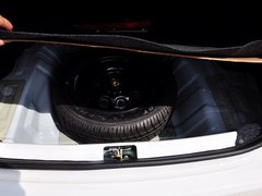 2014款 1.0L 手动标准型