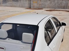 2014款 1.0L 手动标准型