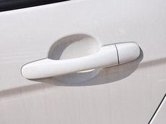 2014款 1.0L 手动标准型