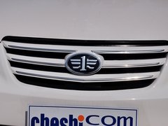 2014款 1.0L 手动标准型