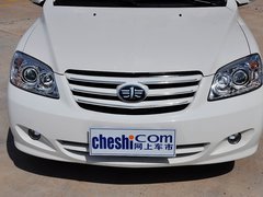 2014款 1.0L 手动标准型