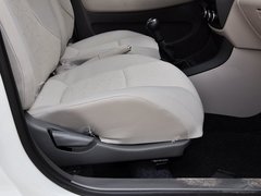 2014款 1.0L 手动标准型