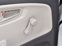 2014款 1.0L 手动标准型