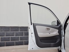 2014款 1.0L 手动标准型