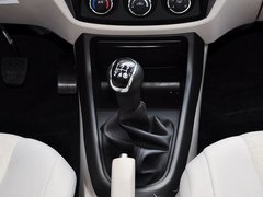 2014款 1.0L 手动标准型