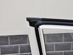 2014款 1.0L 手动标准型