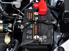 2014款 1.0L 手动标准型