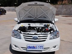 2014款 1.0L 手动标准型