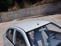 2014款 1.0L 手动标准型