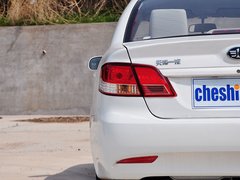 2014款 1.0L 手动标准型