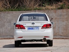 2014款 1.0L 手动标准型