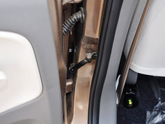 2014款 1.0L 手动标准型
