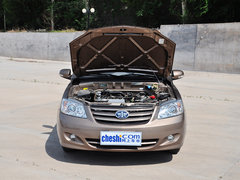 2014款 1.0L 手动标准型