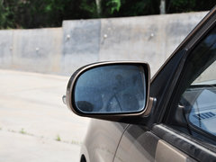 2014款 1.0L 手动标准型
