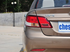 2014款 1.0L 手动标准型