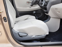 2014款 1.0L 手动标准型