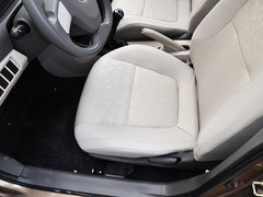 2014款 1.0L 手动标准型