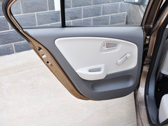 2014款 1.0L 手动标准型