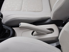 2014款 1.0L 手动标准型