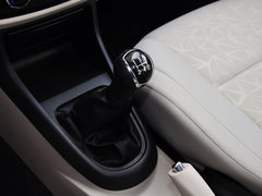 2014款 1.0L 手动标准型