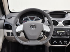 2014款 1.0L 手动标准型