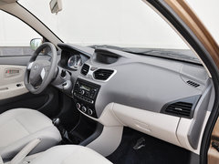 2014款 1.0L 手动标准型