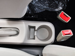 2014款 1.0L 手动标准型