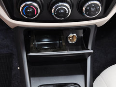 2014款 1.0L 手动标准型