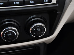 2014款 1.0L 手动标准型