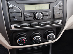 2014款 1.0L 手动标准型