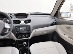 2014款 1.0L 手动标准型