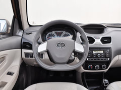 2014款 1.0L 手动标准型