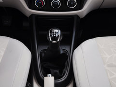 2014款 1.0L 手动标准型