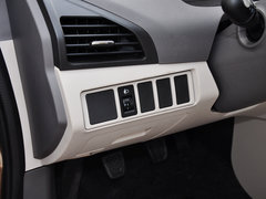 2014款 1.0L 手动标准型