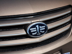 2014款 1.0L 手动标准型