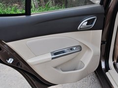 2014款 1.5L 手动 标准型
