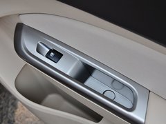 2014款 1.5L 手动 标准型