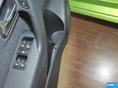 2014款 1.6L 自动 豪华型