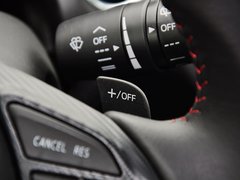 2014款 两厢 2.0L 自动 旗舰型