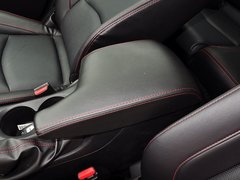 2014款 两厢 2.0L 自动 旗舰型